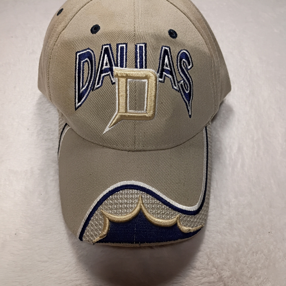 Vintage Y2K Dallas Mavericks Embroidered Adjustable Baseball Cap NBA